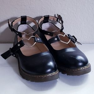 Heart Clasp Shoes